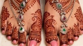 ADV AYESHA