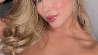 laura 02