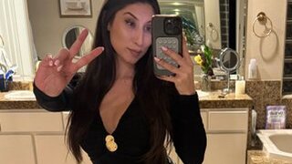 Ivoryftxo
